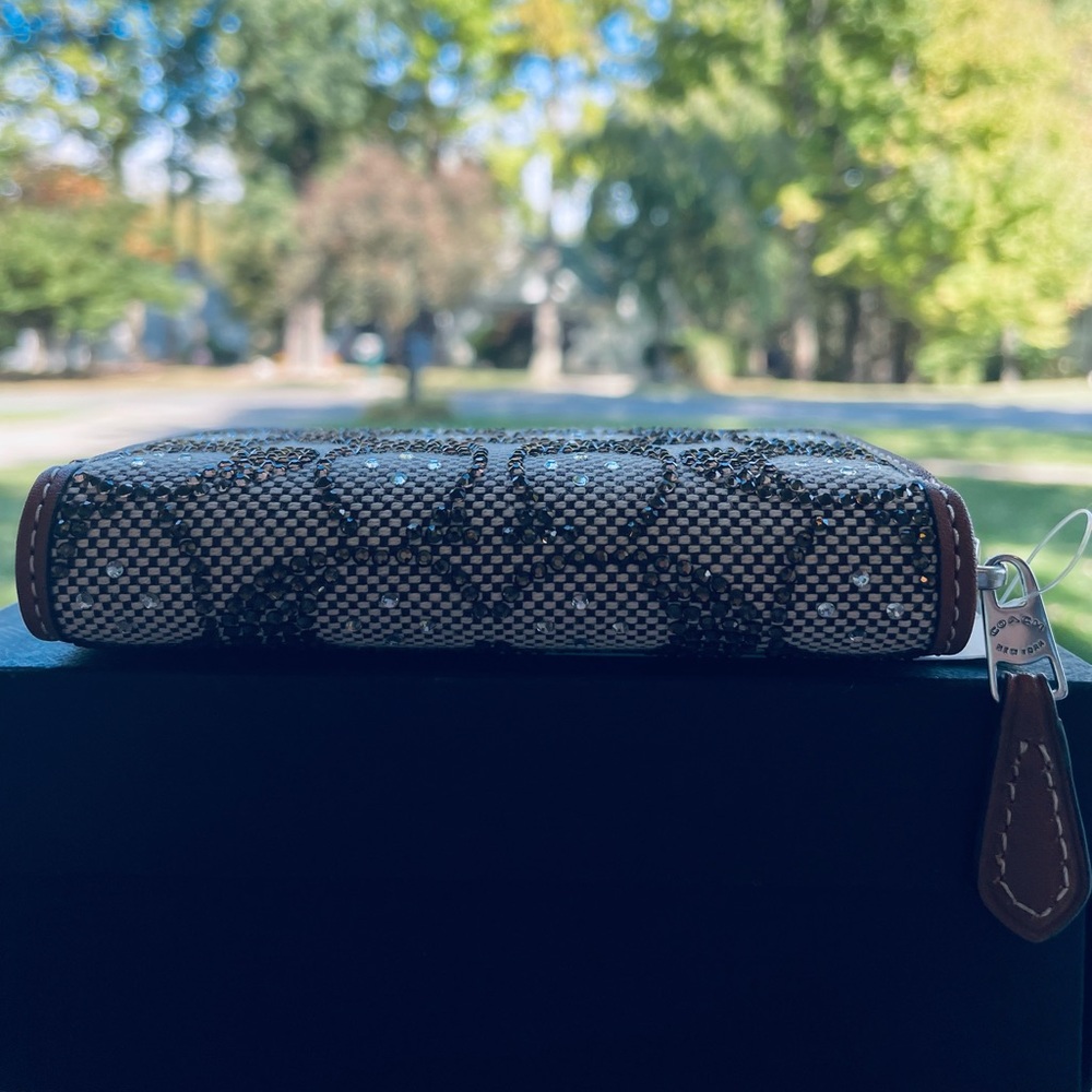 NWT!🤎🤎 COACH ZIP AROUND CARD CASE IN CRYSTAL JACQUARD! - Picture 3 of 6